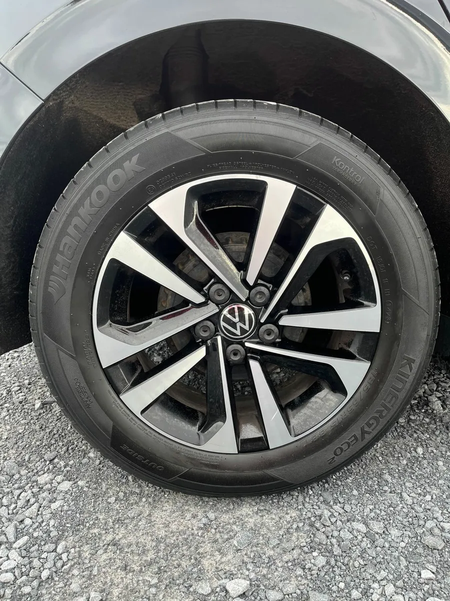 2021 (212) Volkswagen Polo United - Image 3