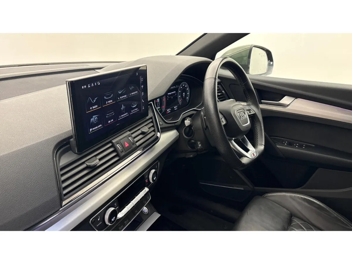 Audi Q5 S LINE 40 TDI MHEV QUA SPORTBACK QUATTRO - Image 3