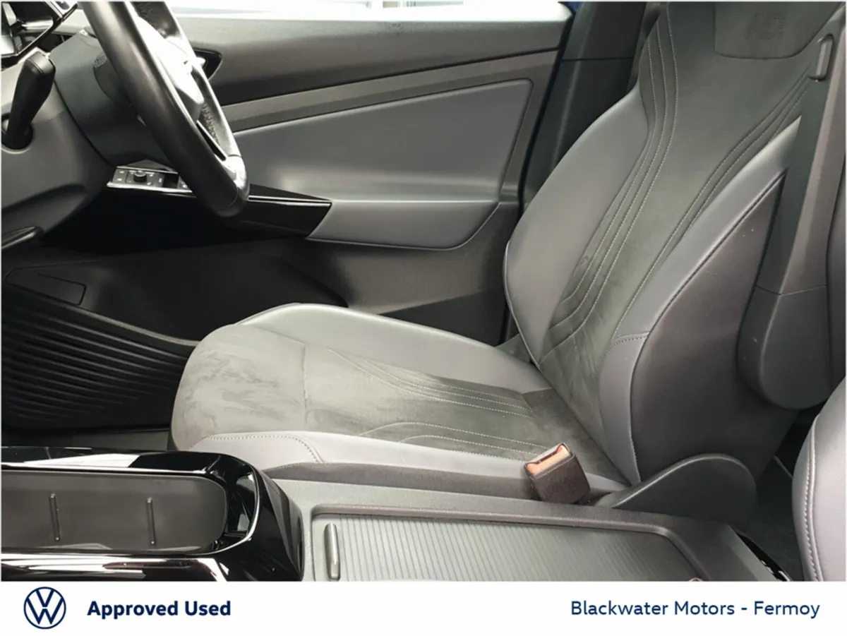 Volkswagen ID.4 LIFE 77KWH 204HP WITH STYLE INTERI - Image 4