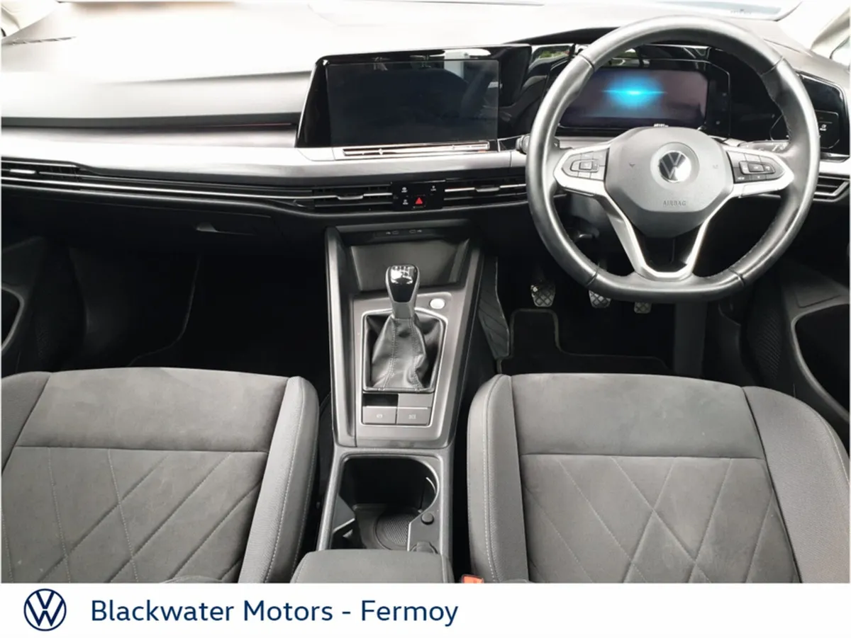 Volkswagen Golf STYLE 1.5TSI 130BHP - Image 3