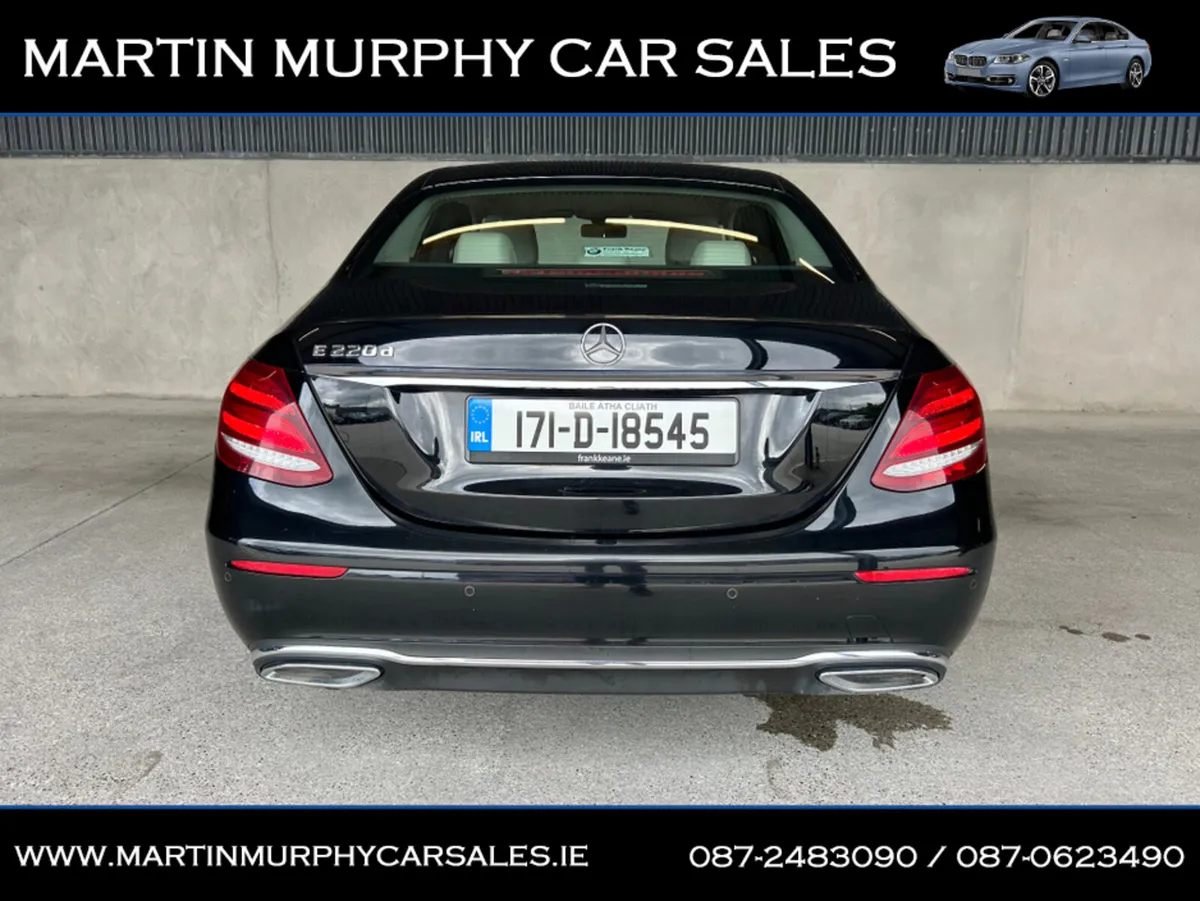 Mercedes-Benz E-Class E220 D AVANTGARDE AUTO - Image 4