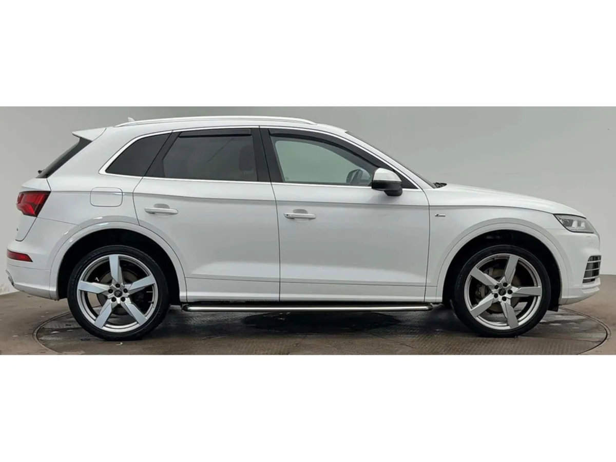 Audi Q5 S LINE 40 TDI QUATTRO - Image 2