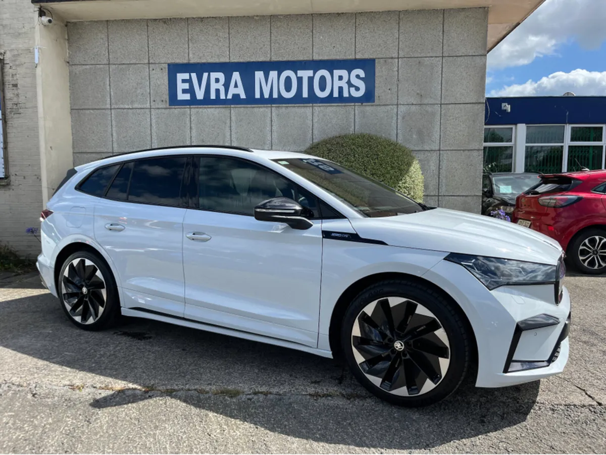 Skoda Enyaq 80 IV SPORTLINE //MASSIVE SPEC//CANTON - Image 3