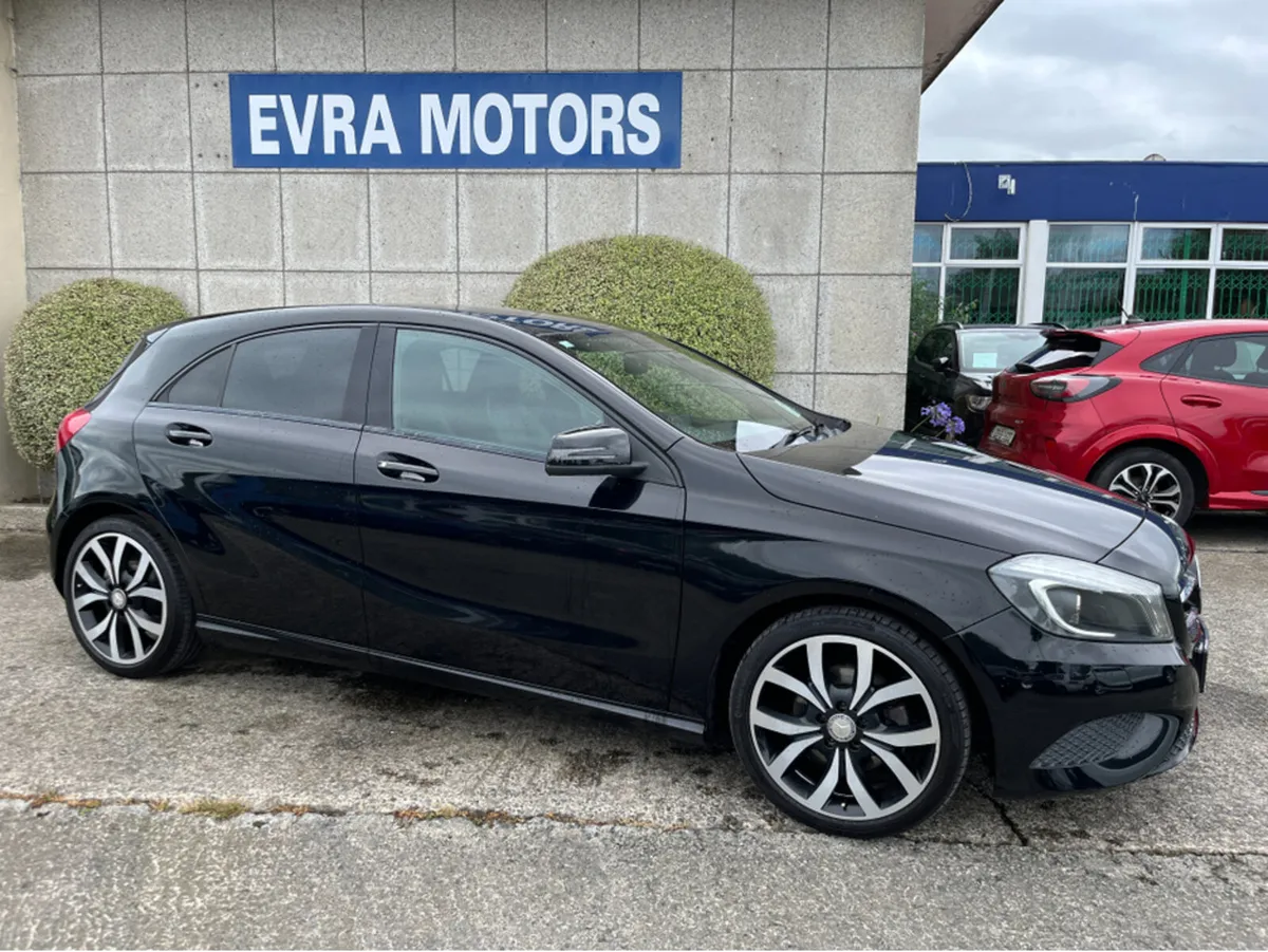 Mercedes-Benz A-Class SPORT A180 AUTOMATIC 1.6 PET - Image 3