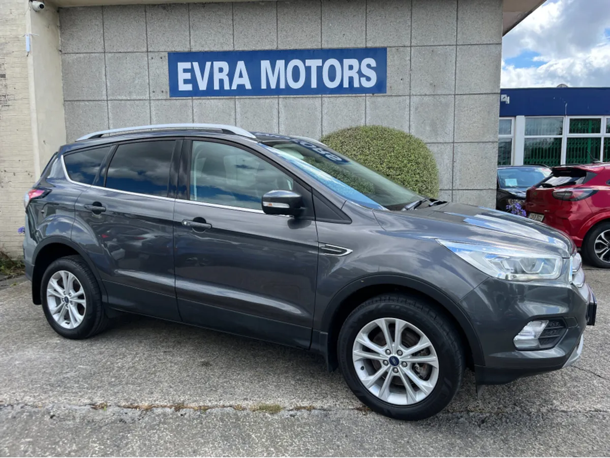 Ford Kuga TITANIUM 1.5 TDCI DIESEL //HIGH SPEC// - Image 2