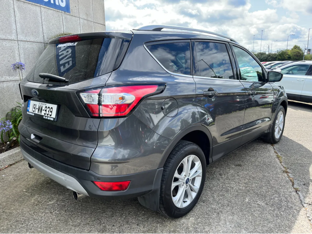 Ford Kuga TITANIUM 1.5 TDCI DIESEL //HIGH SPEC// - Image 4