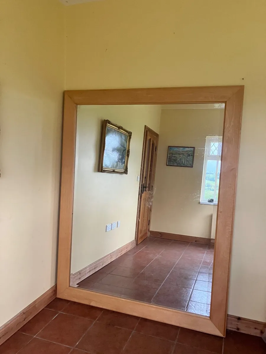 Large mirror - Image 1
