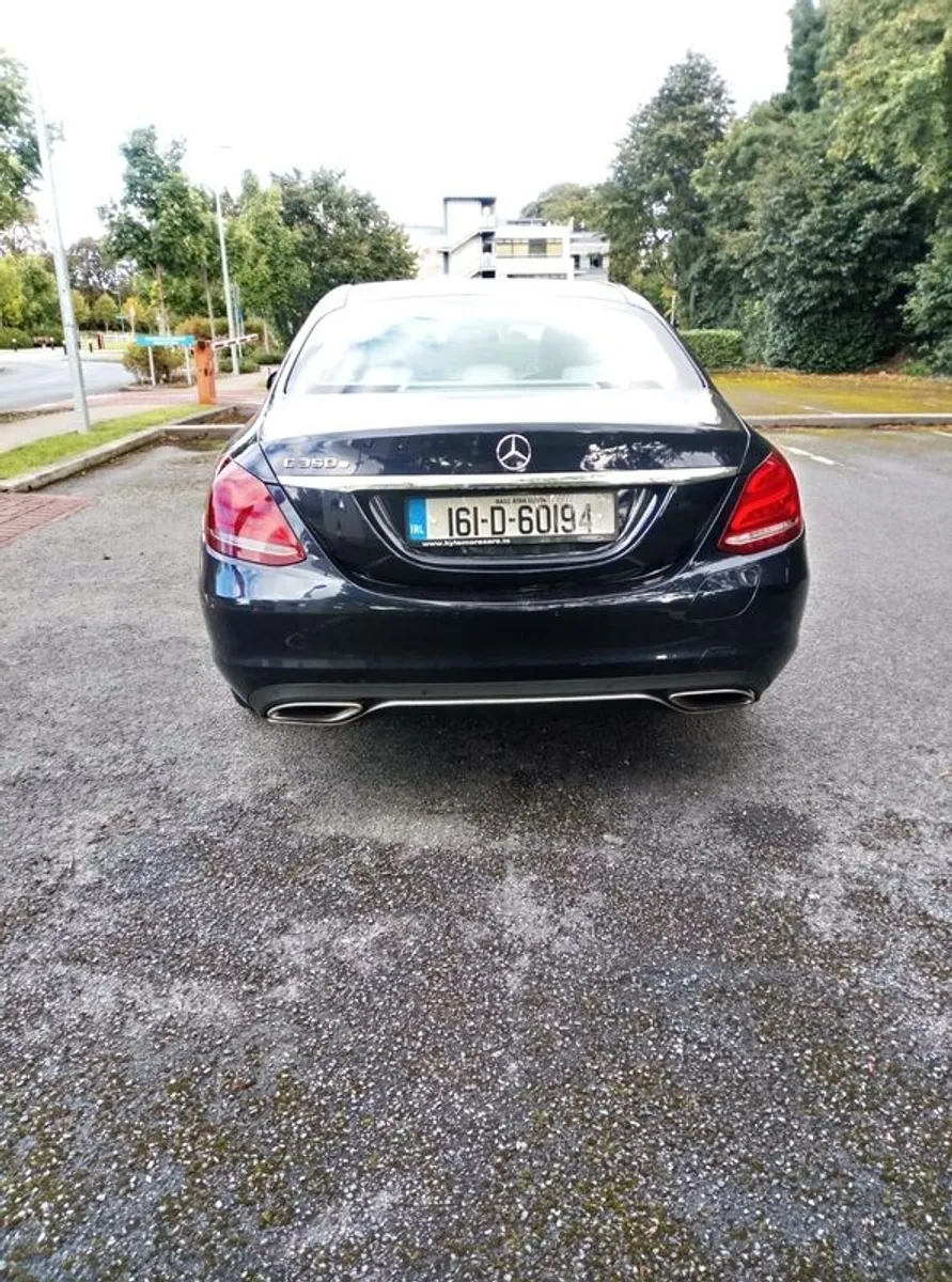 2016 Mercedes-benz C-class - Image 3