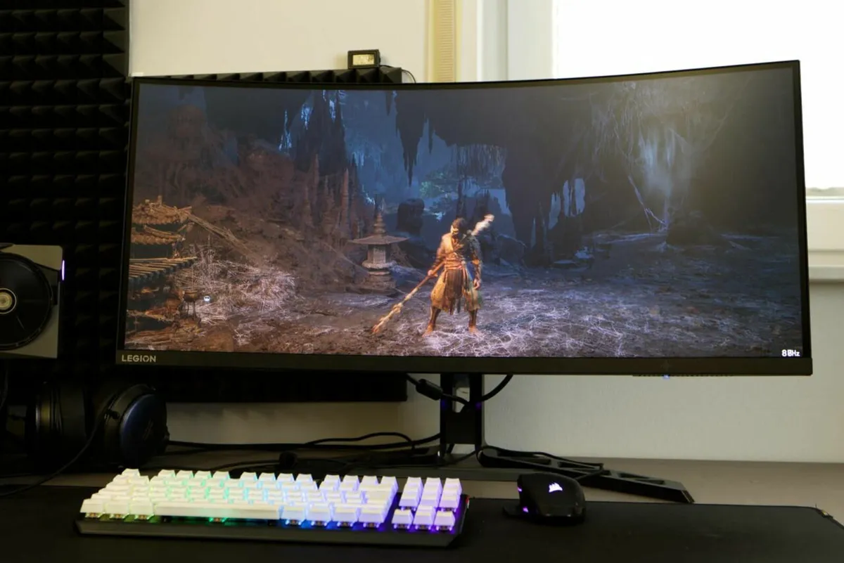 Lenovo Legion R34' - Ultrawide QHD Gaming Monitor - Image 1
