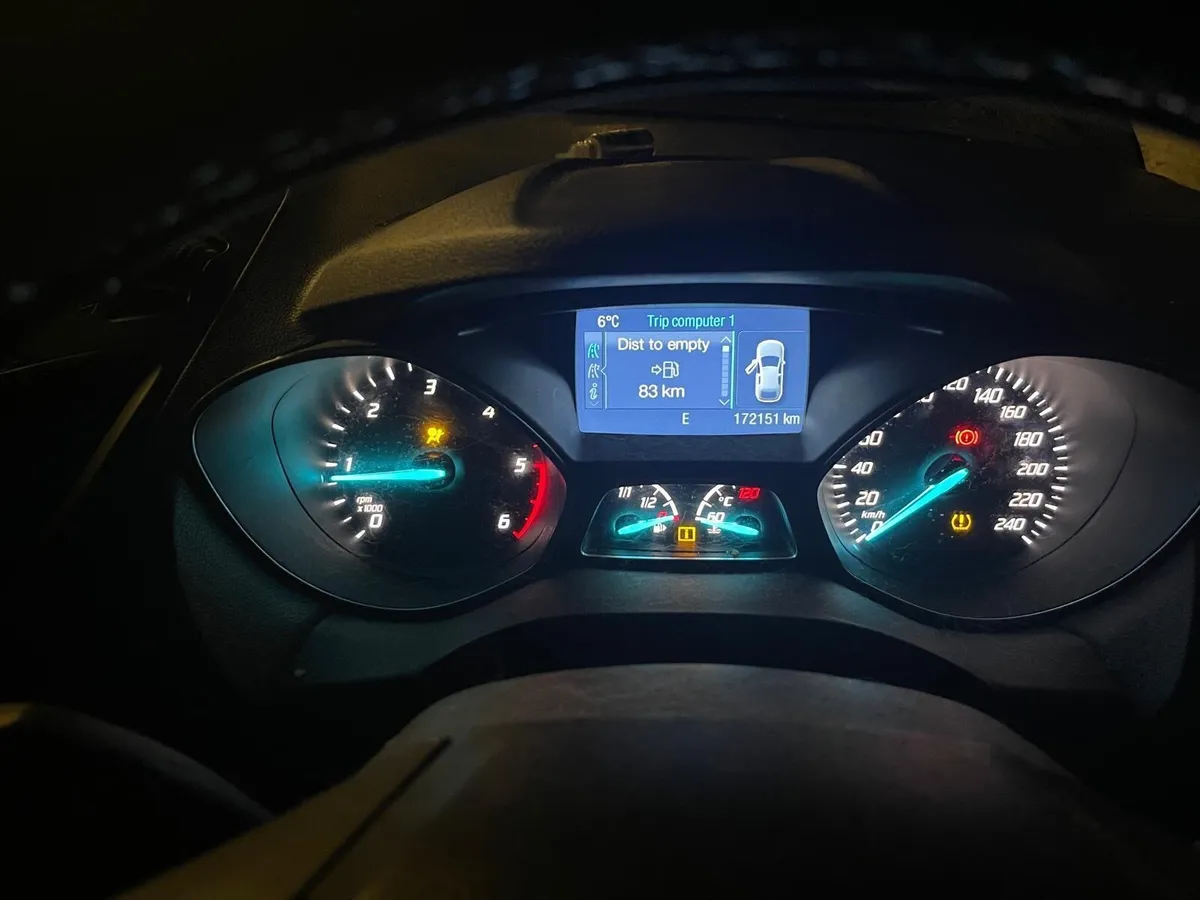 Ford Kuga 2015 - Image 4