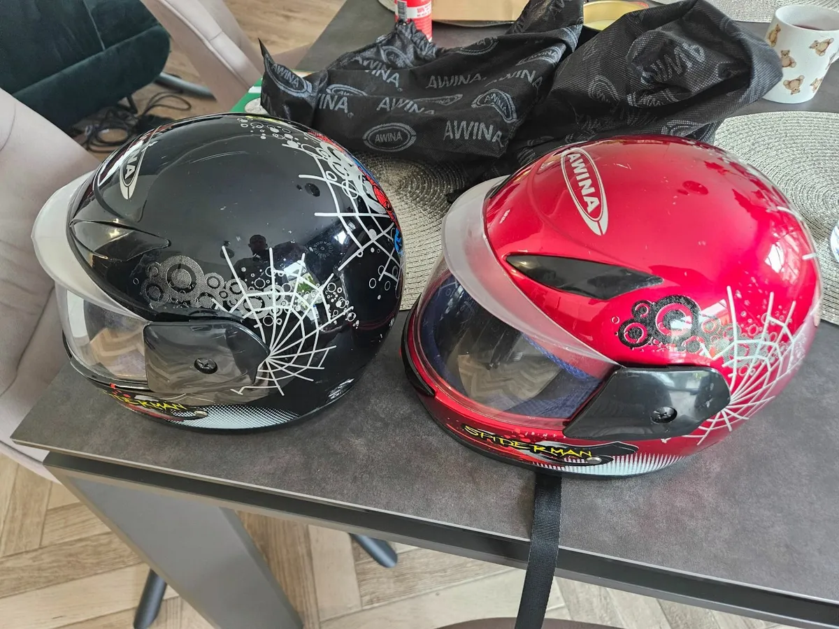 Kids helmet - Image 1