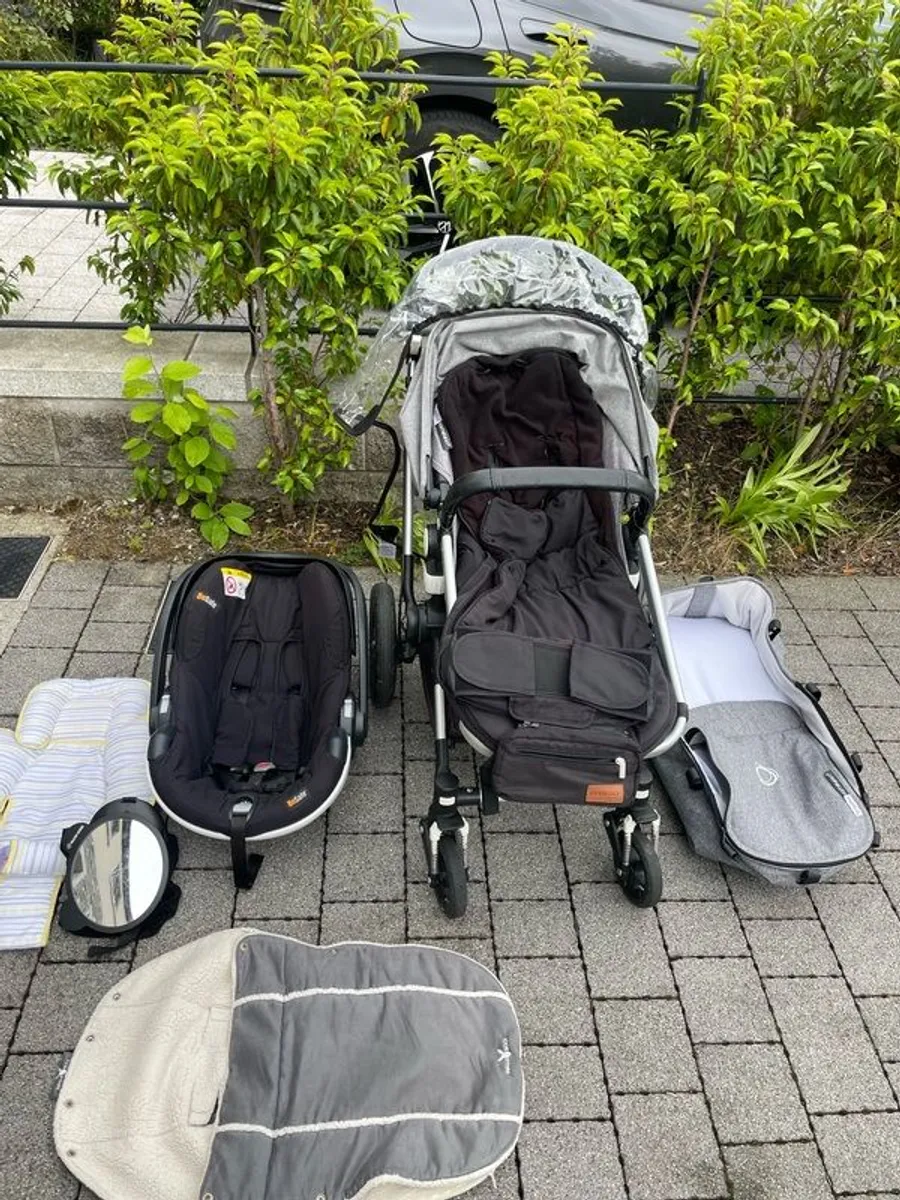 Bugaboo Chameleon 3 Bundle - Image 1