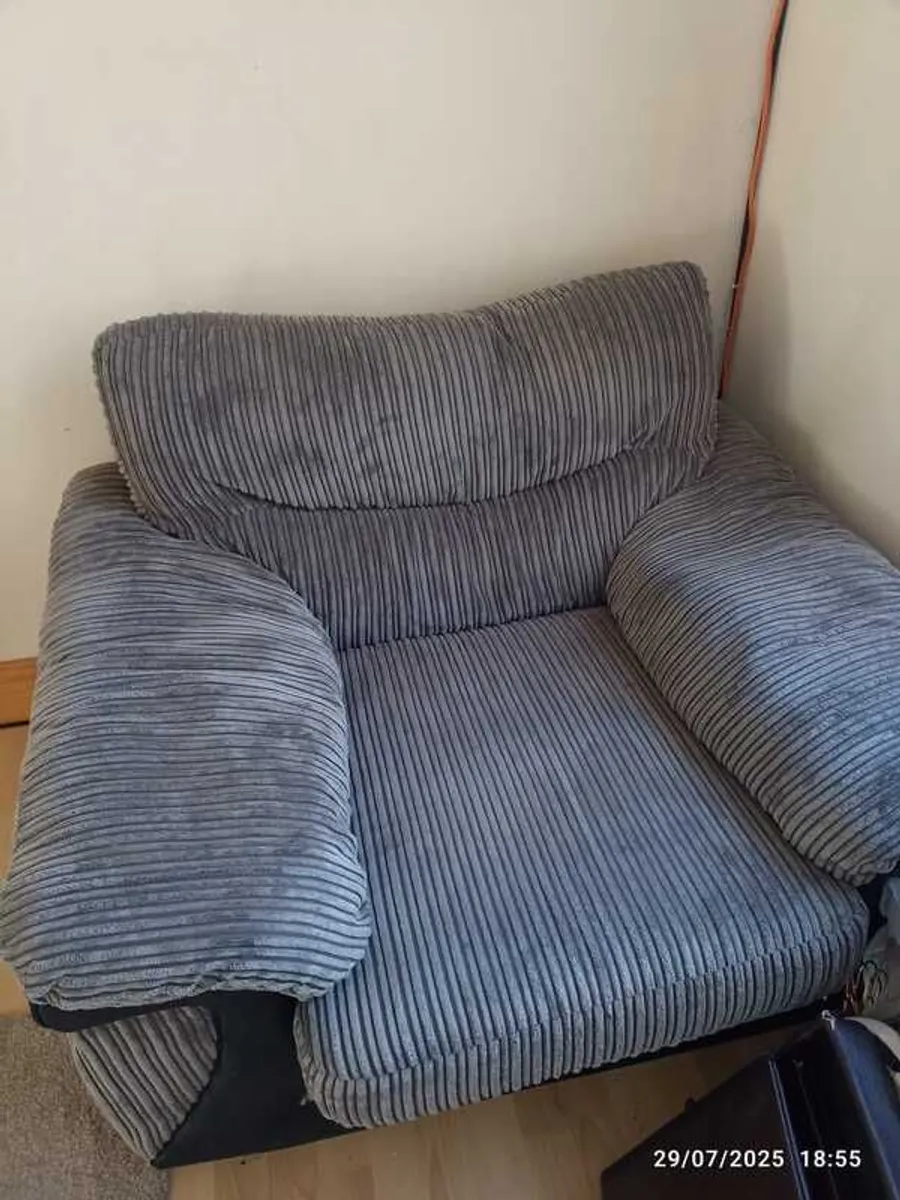 Sofa - Image 3