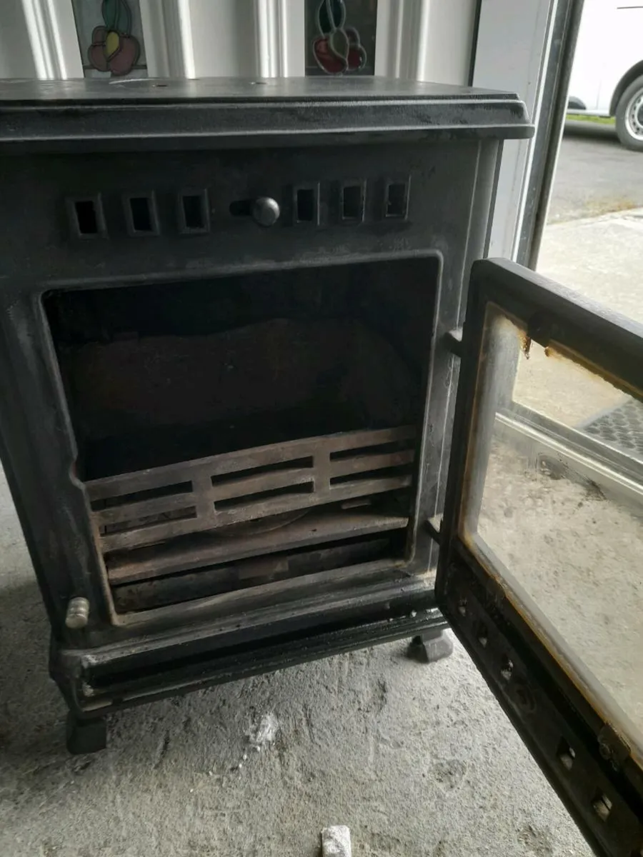 Solid fuel stove - Image 3