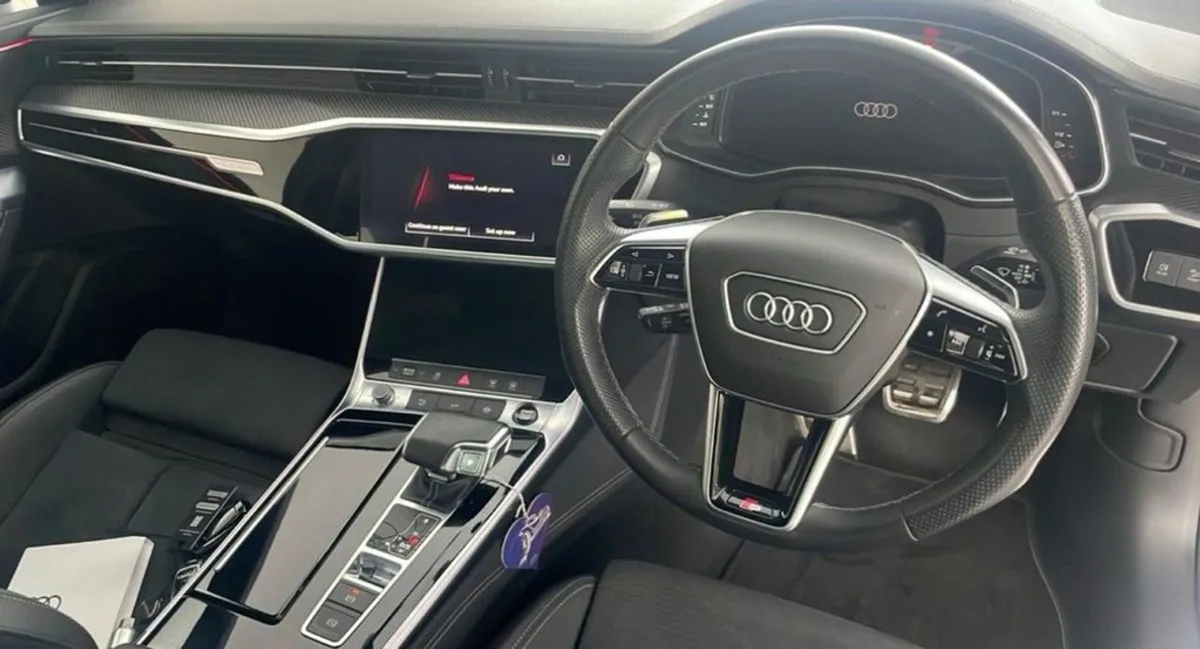 Audi A6 2.0 TDI 40 Black Edition Saloon 4dr Diese - Image 3