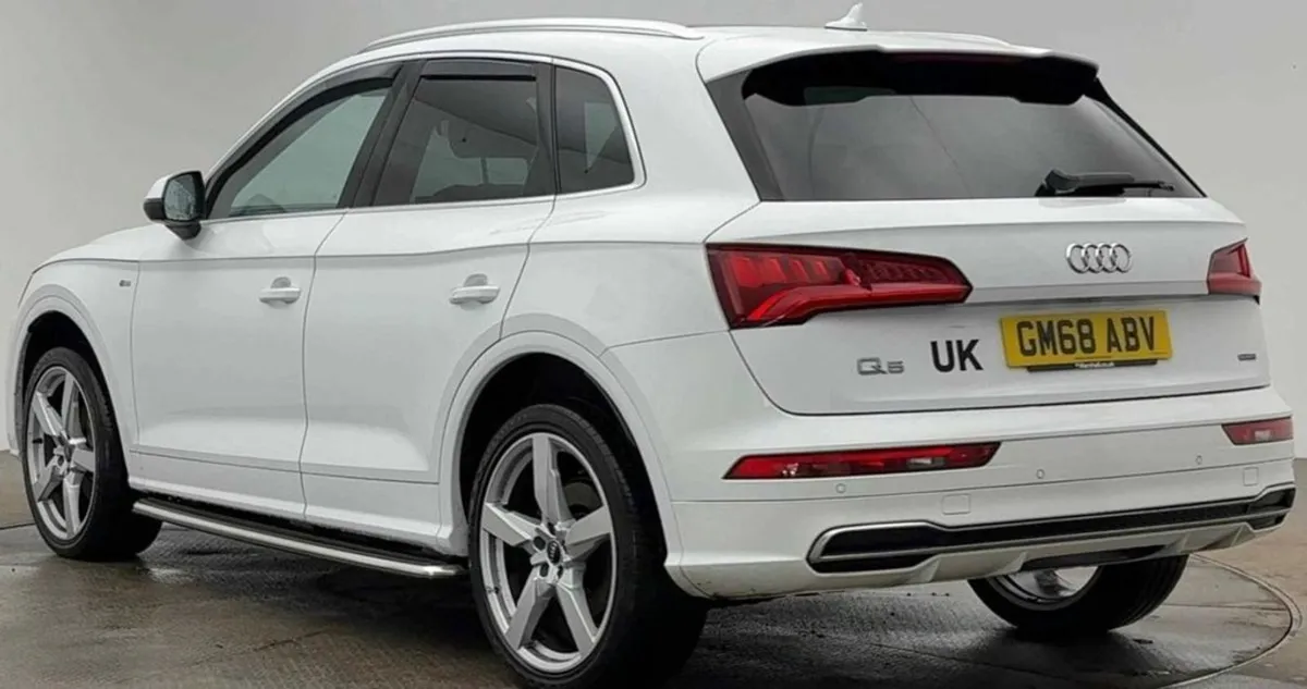 Audi Q5 2.0 TDI 40 S Line SUV 5dr Diesel S Tronic - Image 2