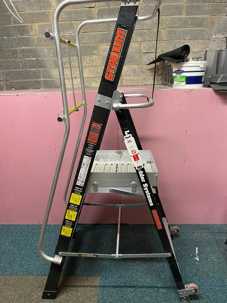 Podium Ladders - Image 4