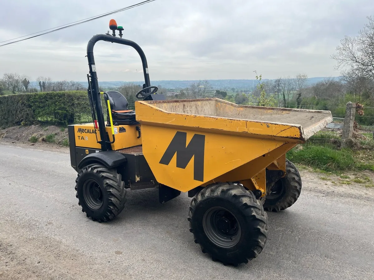 Mecalac Terex 3 ton straight tip 1100 hours - Image 1