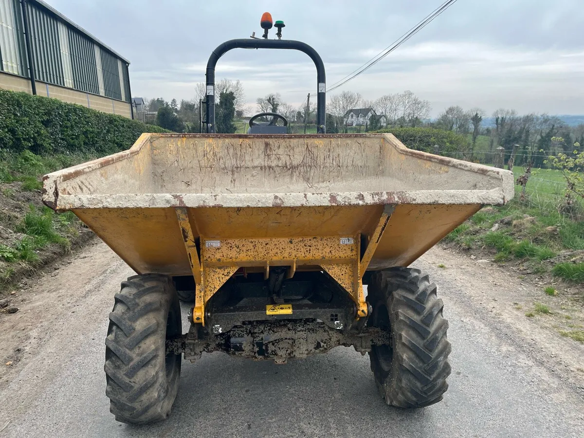Mecalac Terex 3 ton straight tip 1100 hours - Image 4
