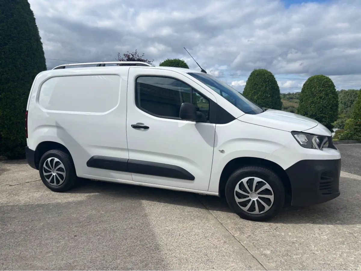 Peugeot Partner 1.5 Blue HDI 12 Months WAY - Image 3