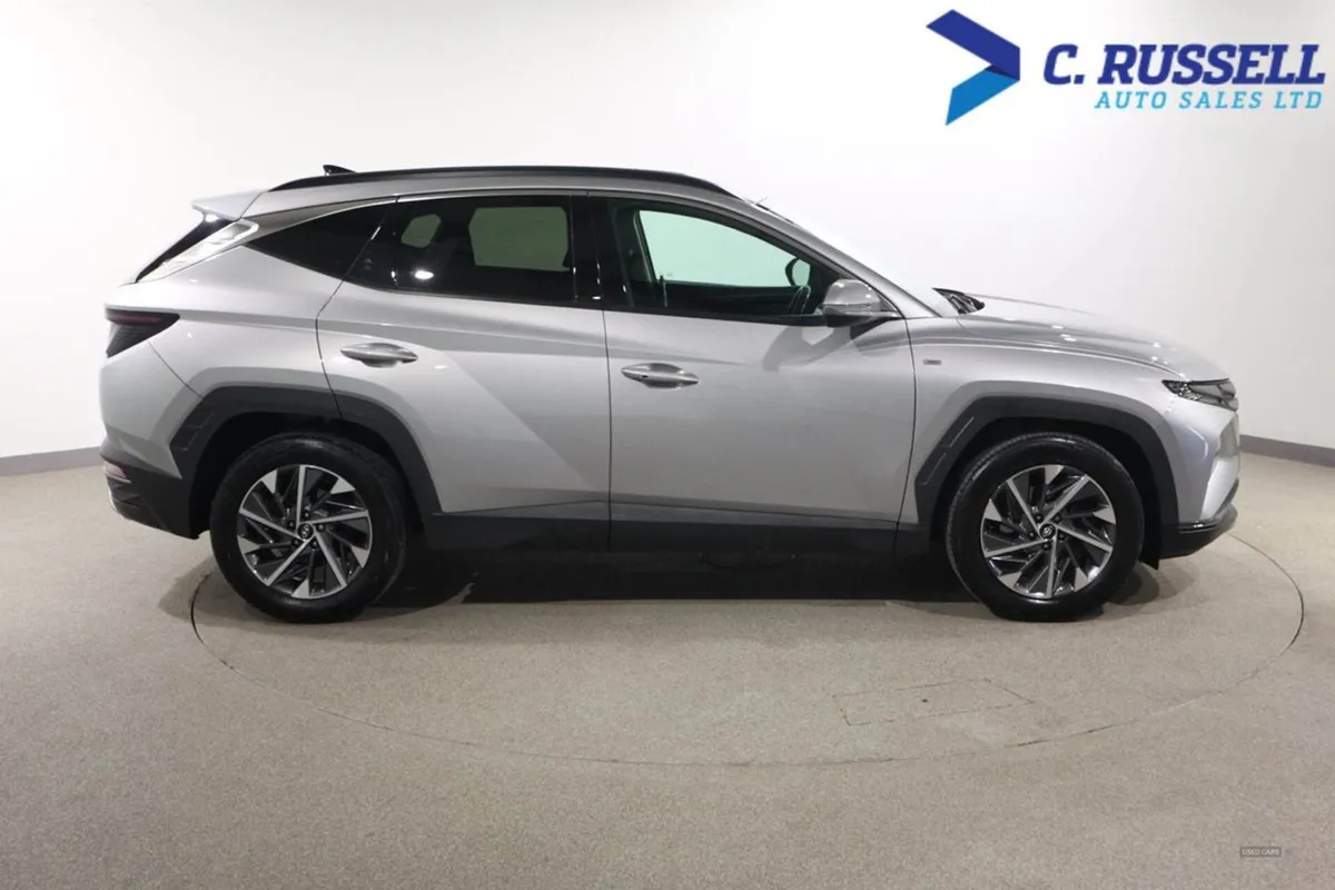 Hyundai Tucson Estate - Image 4