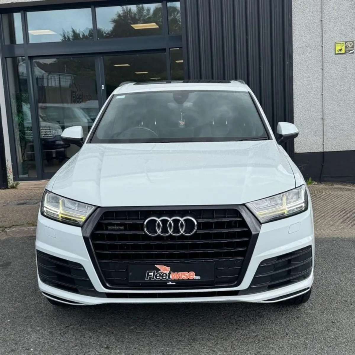 Audi Q7 3.0 TDI V6 S Line SUV 5dr Diesel Tiptroni - Image 2