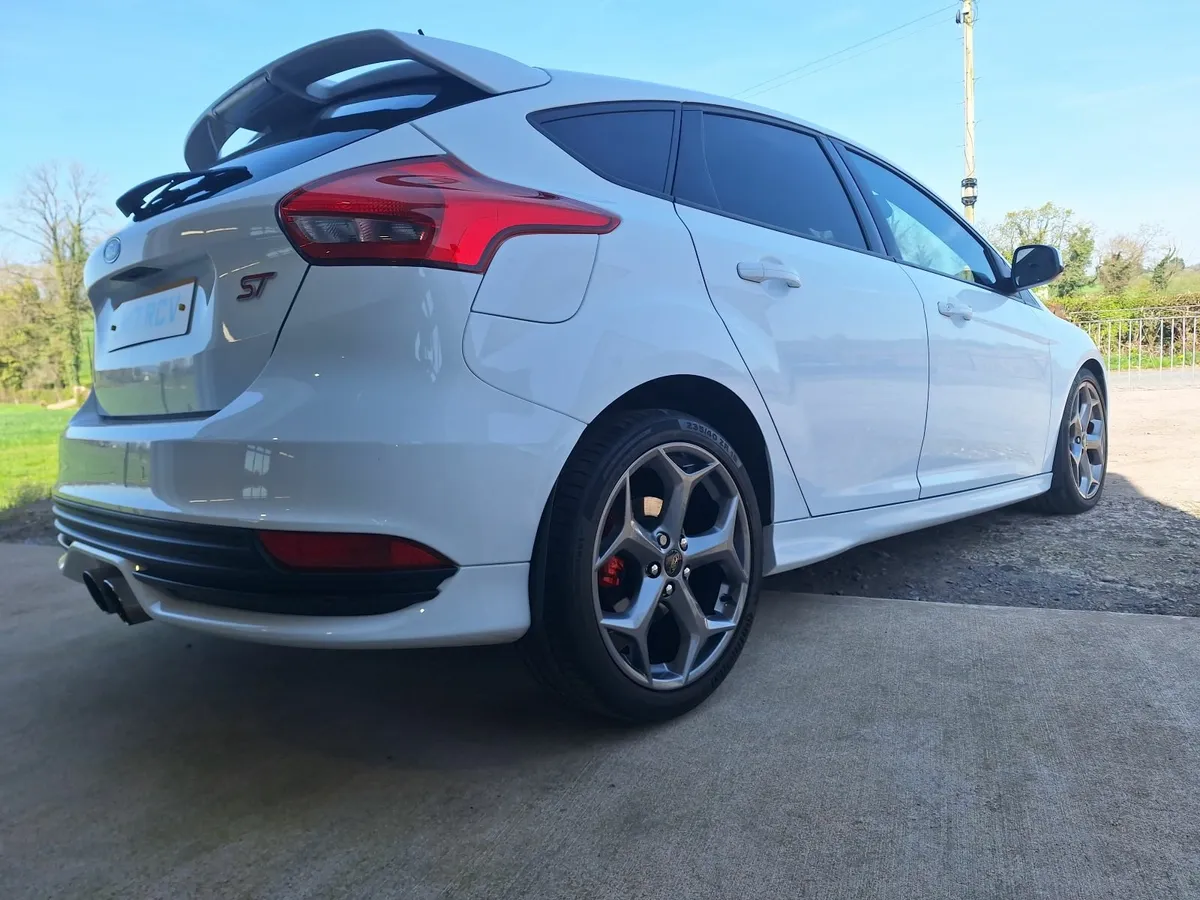 Ford Focus 2017 - Image 4