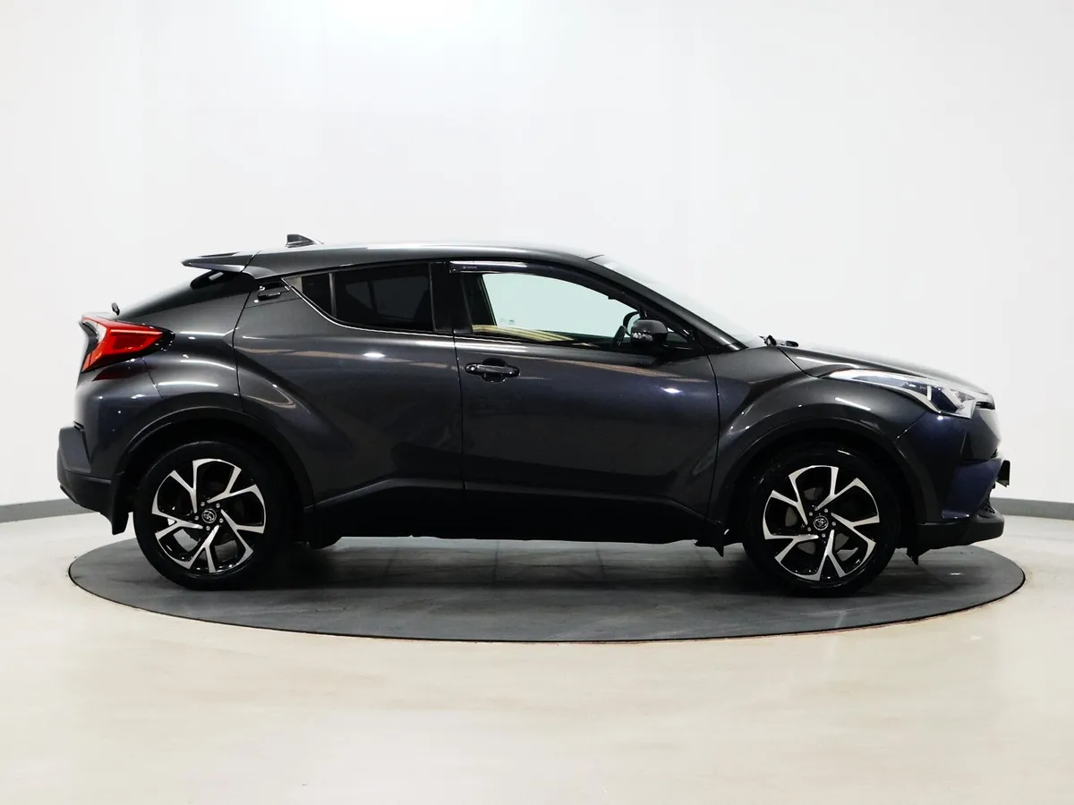 *83* 2016 Toyota C-HR 1.2 LUNA - Image 3