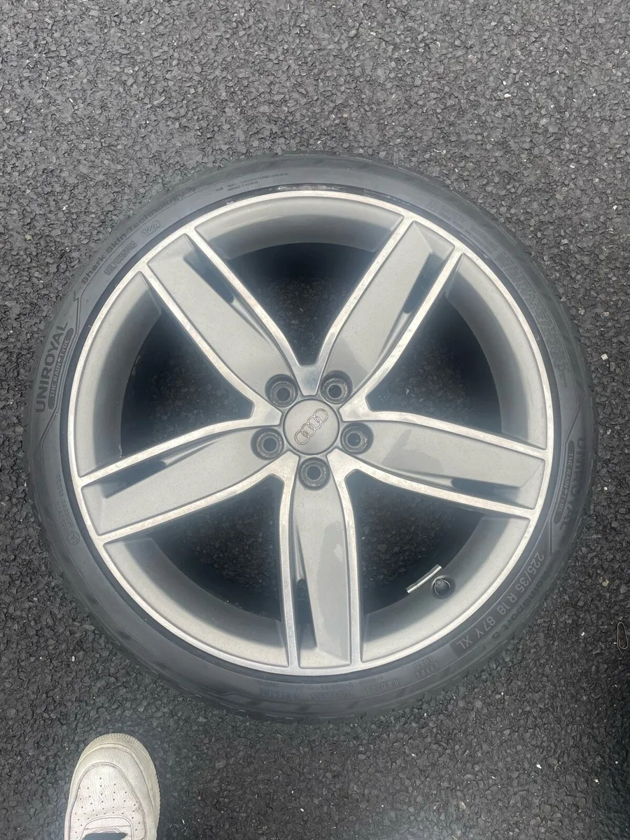 Genuine 18” Audi Alloys 5x100 - Image 1