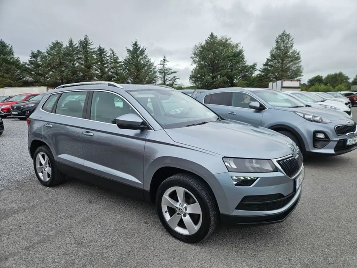 Skoda Karoq AMB 1.6tdi 115HP 4DR - Image 1