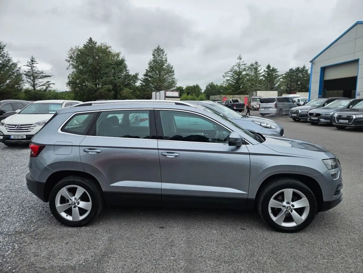 Skoda Karoq AMB 1.6tdi 115HP 4DR - Image 2
