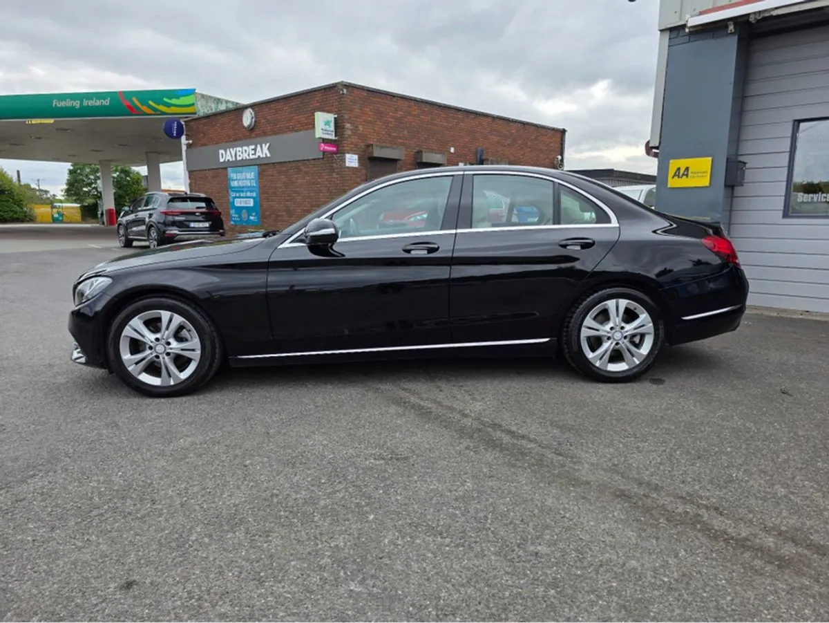 Mercedes-Benz C-Class C180 Bluetec Avantgarde 4DR - Image 2