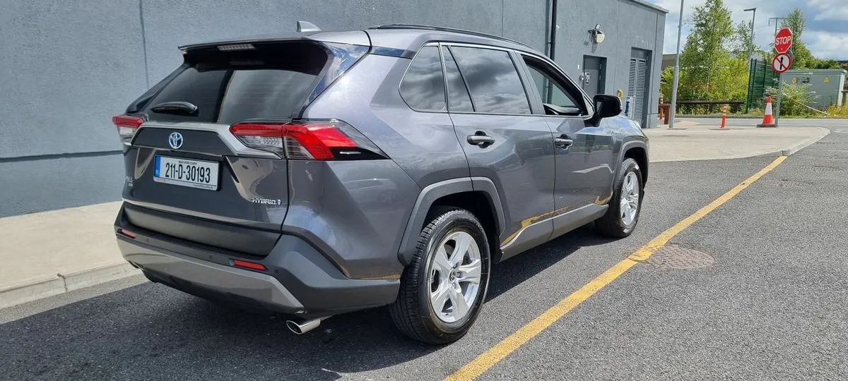 Toyota RAV4 2021 - Image 1