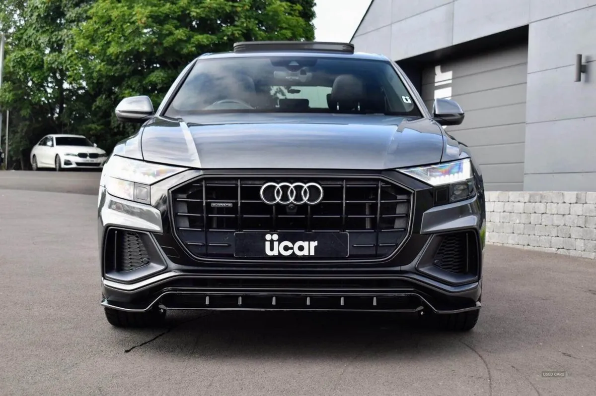 Audi Q8 3.0 TDI V6 50 S Line - Image 2
