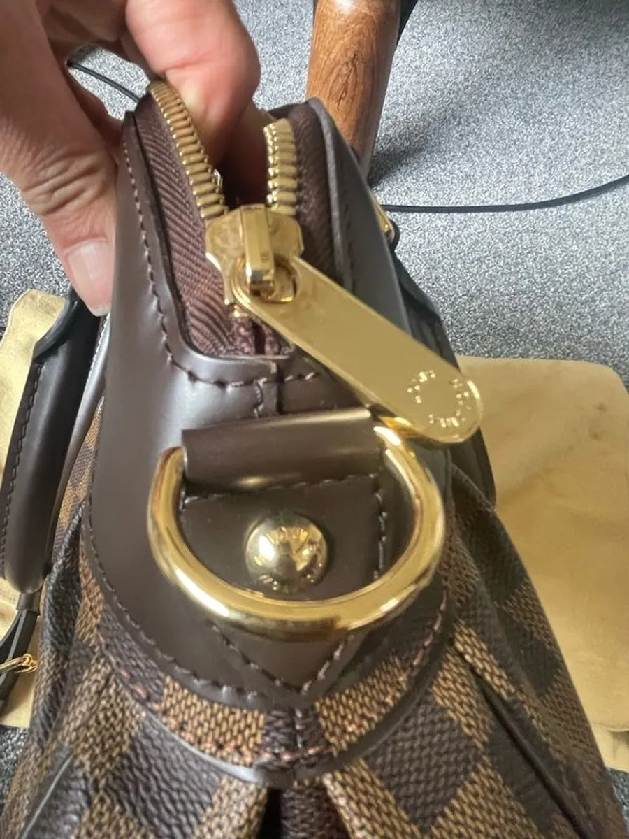 Louis Vuitton Trevi PM - Image 3