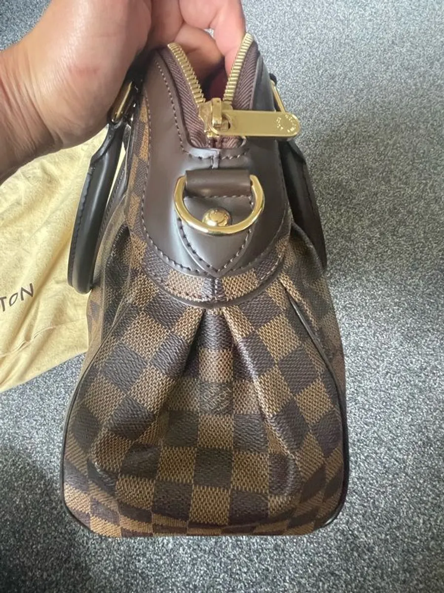 Louis Vuitton Trevi PM - Image 4