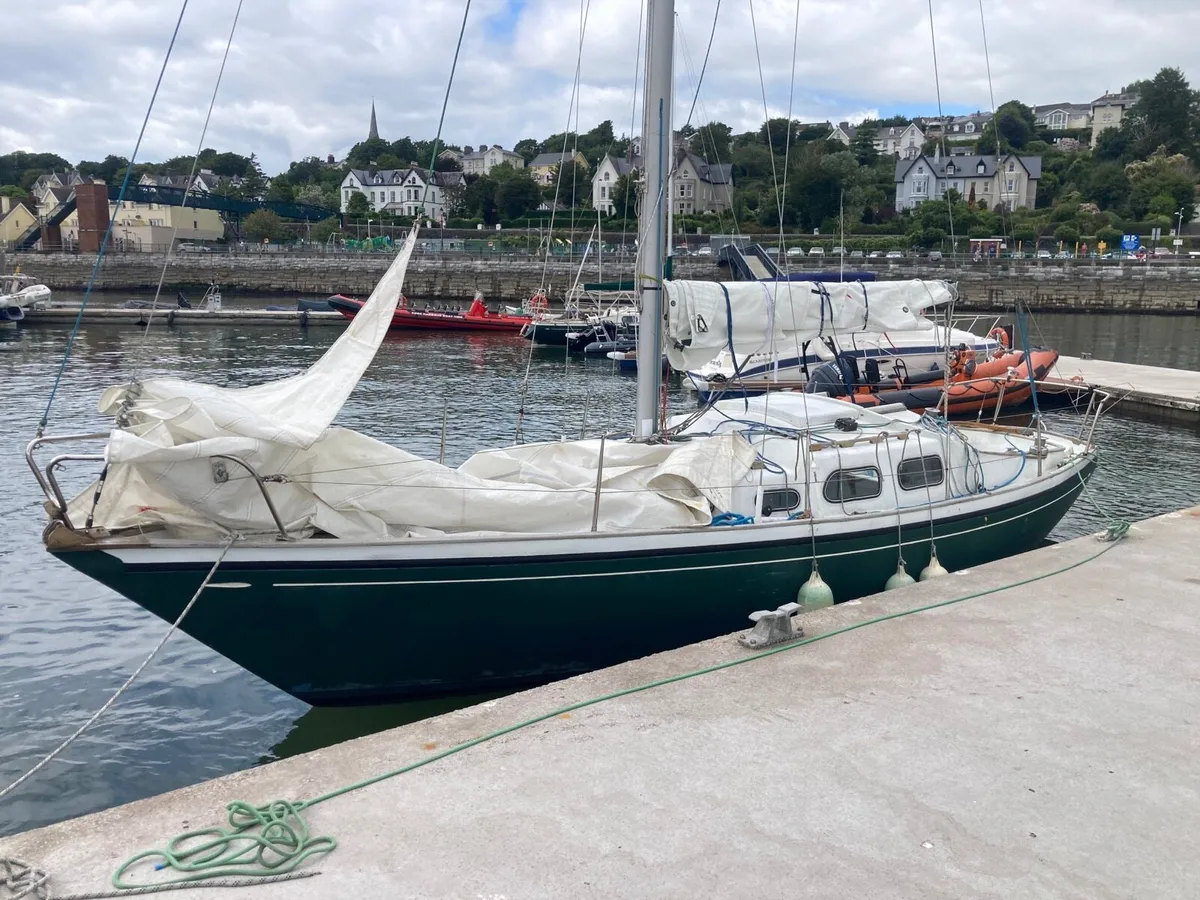 Shipman 28 yacht - Image 2