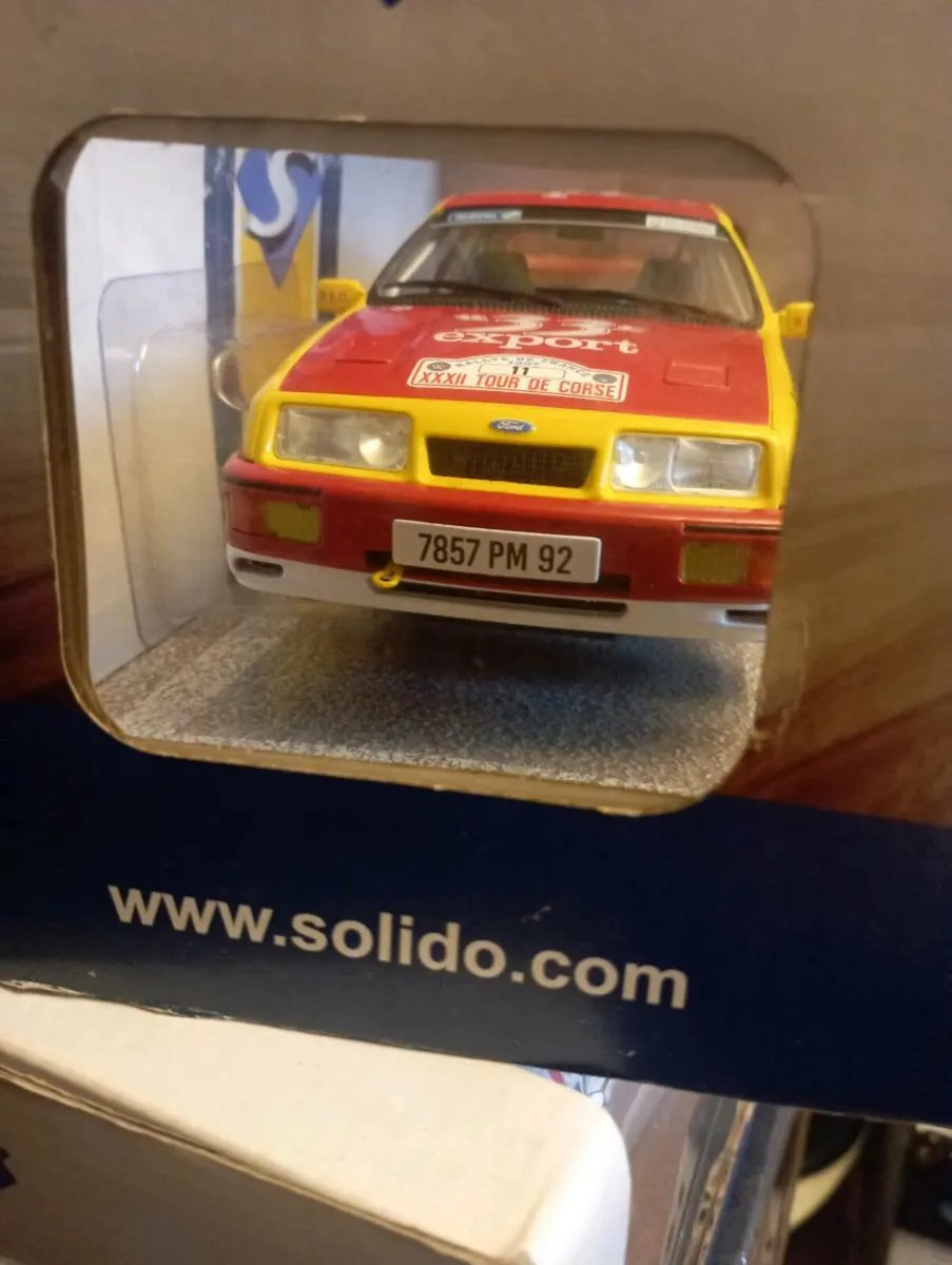 FORD ESCORT RS COSWORSTH RALLY 1-18 SCALE - Image 3