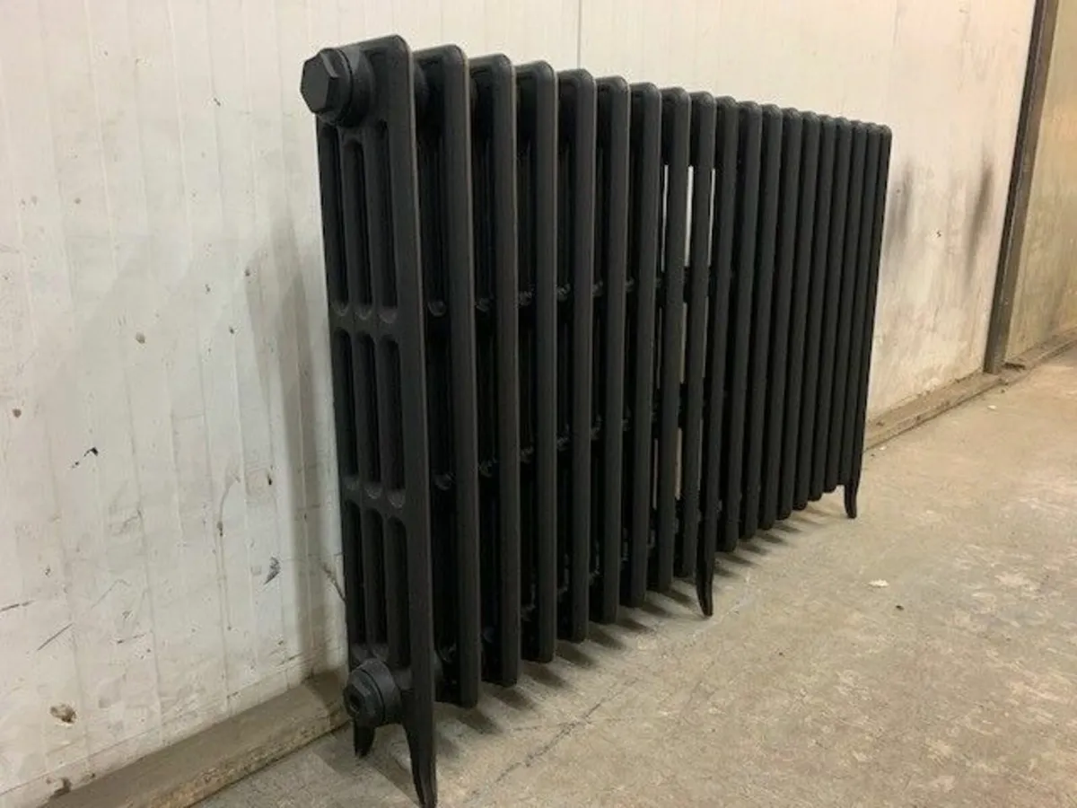 Cast Iron Radiator 4 Column  760 mm High 1174 mm - Image 3