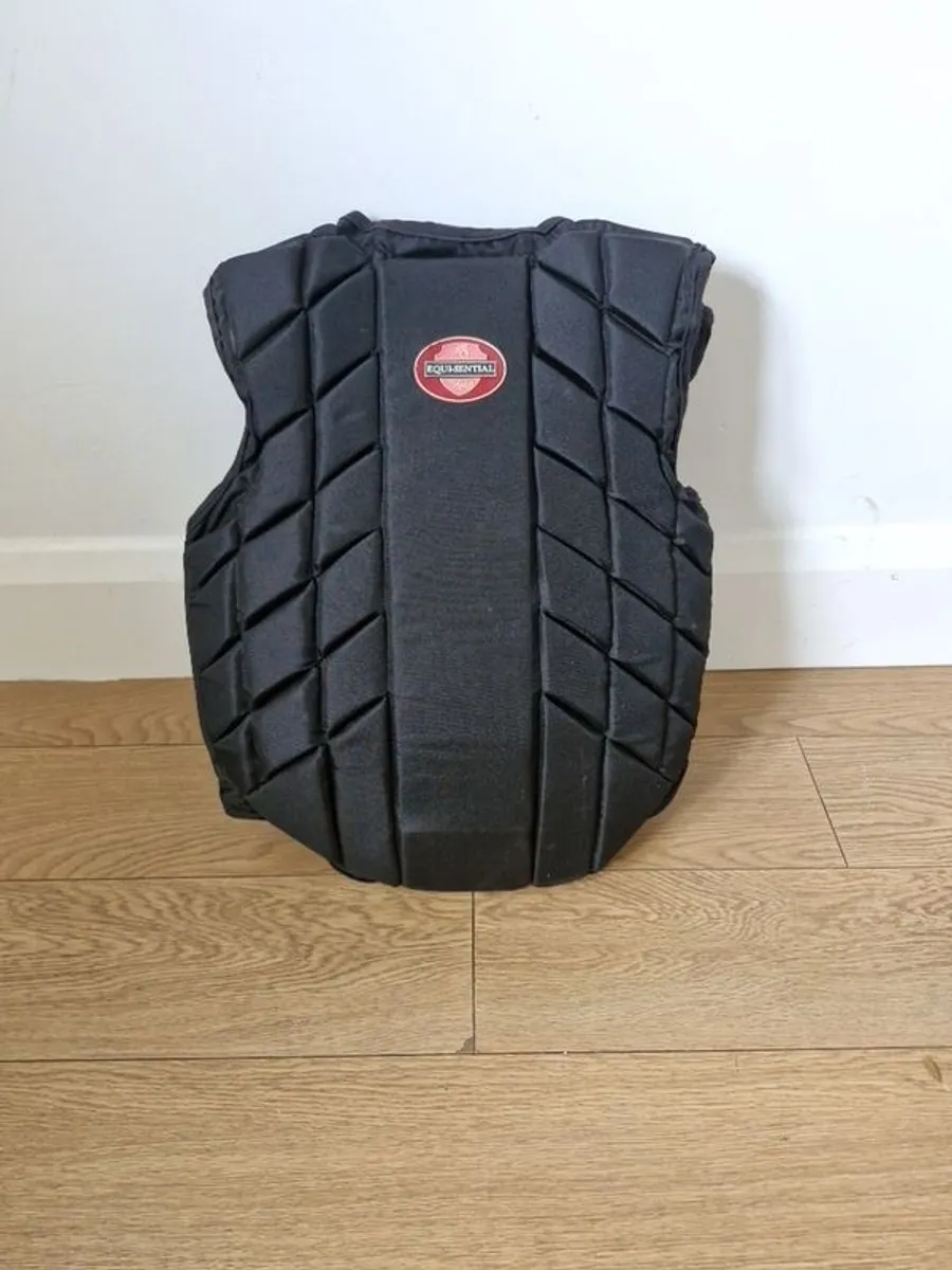 Riding hat and jacket - Image 1