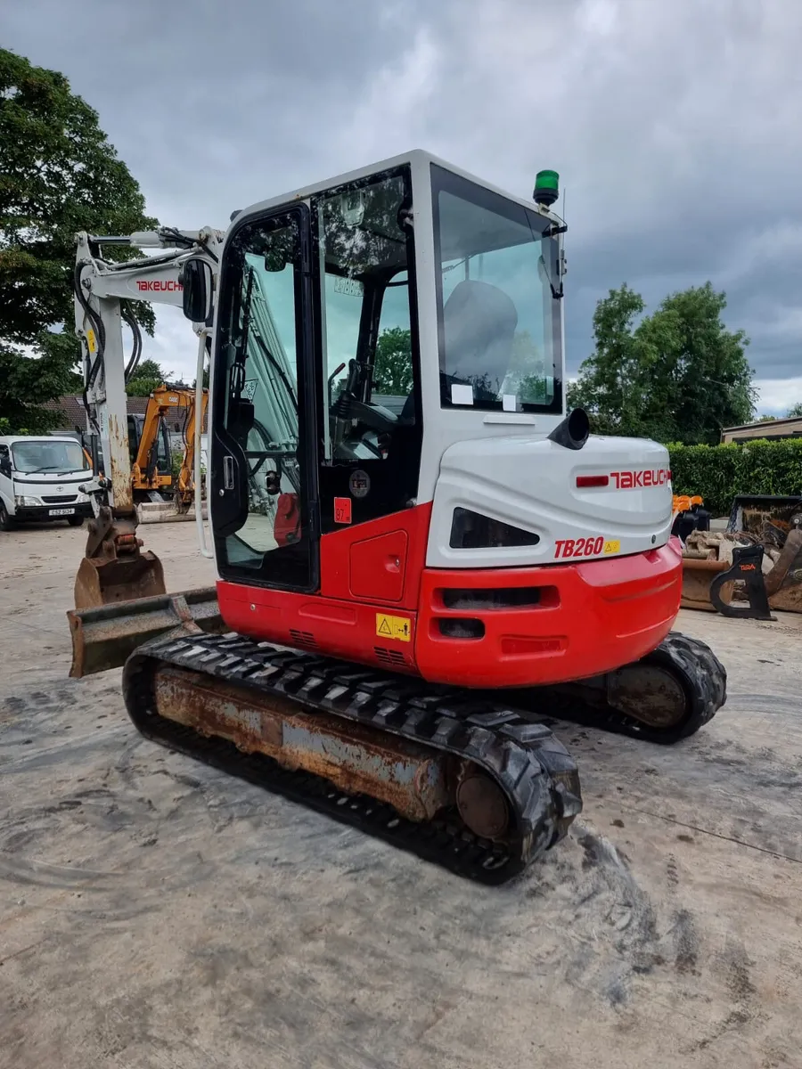 2014 TAKEUCHI TB260 - Image 4