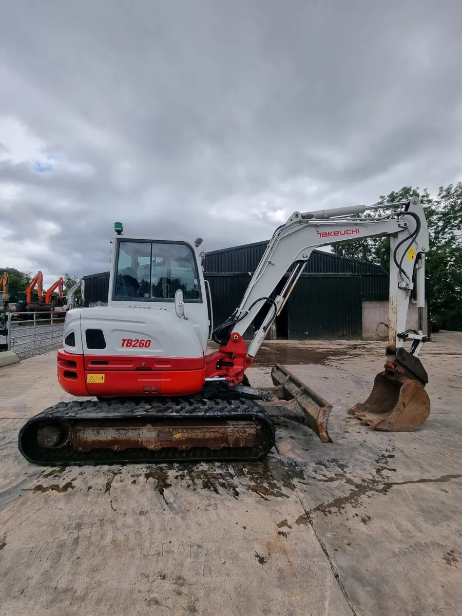 2014 TAKEUCHI TB260 - Image 1
