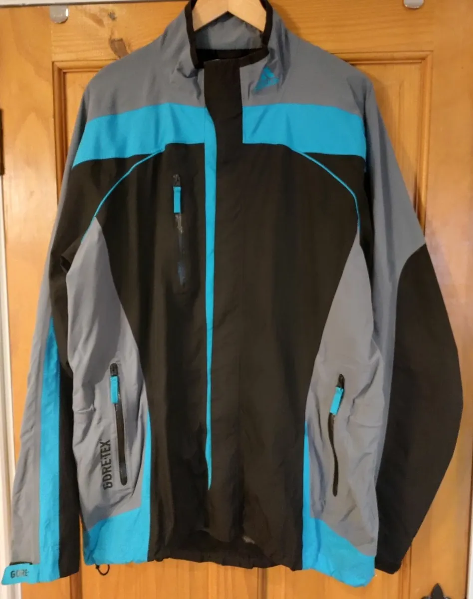 Adidas Goretex golf Jkt XL - Image 2