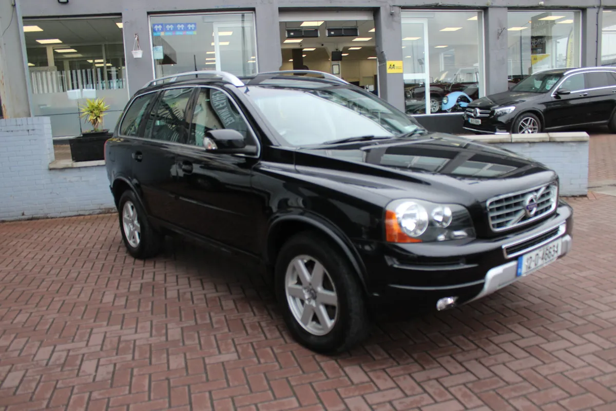 VOLVO XC90  2.4D5 ES AWD D5 AUTO 200BHP 5DR 7SEATS - Image 1