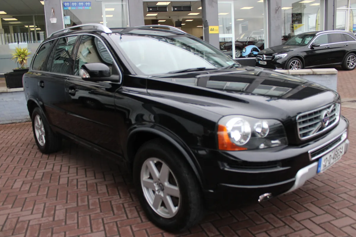 VOLVO XC90  2.4D5 ES AWD D5 AUTO 200BHP 5DR 7SEATS - Image 2