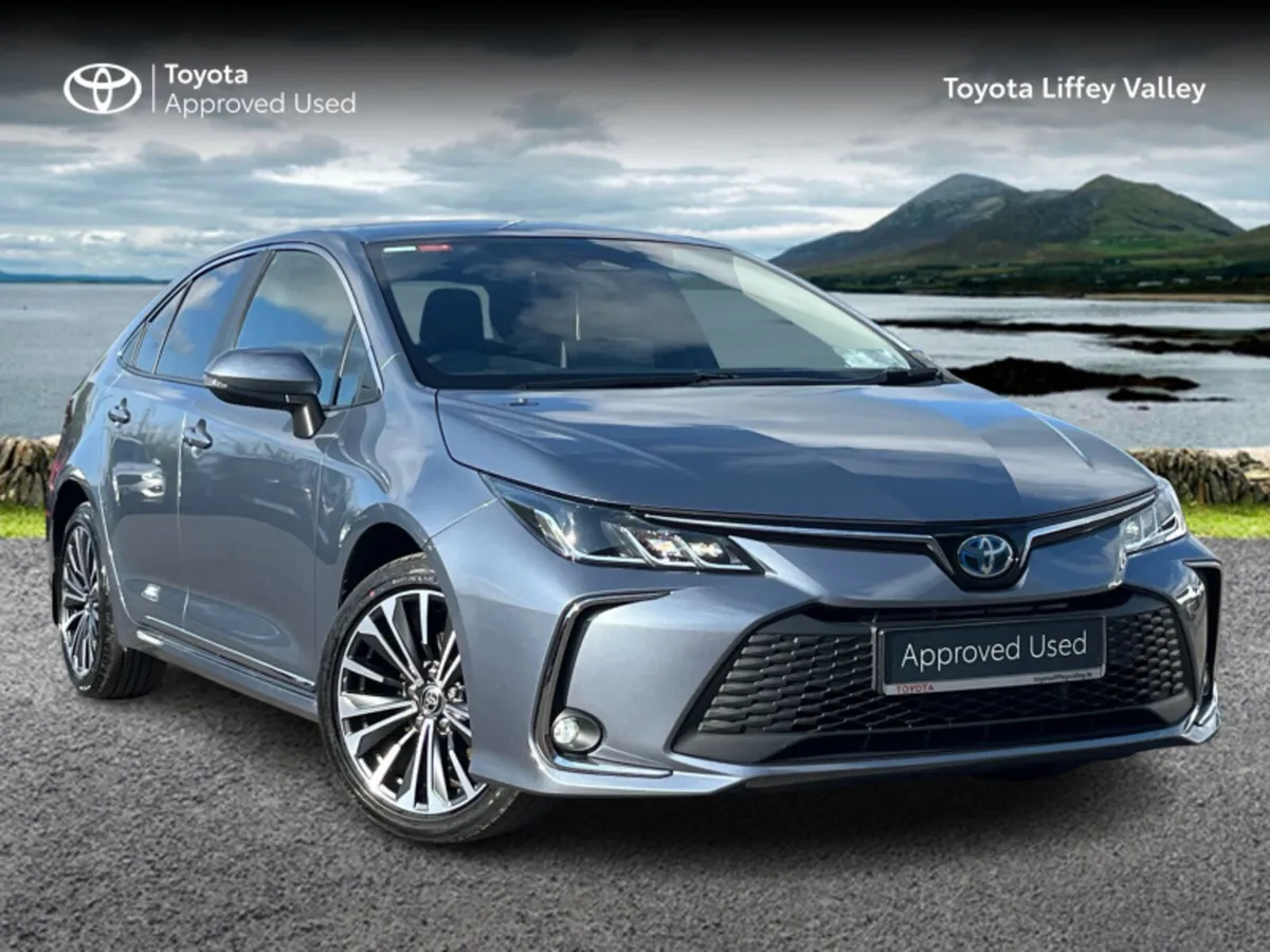 Toyota Corolla LUNA SPORT SALOON 4DR - Image 1