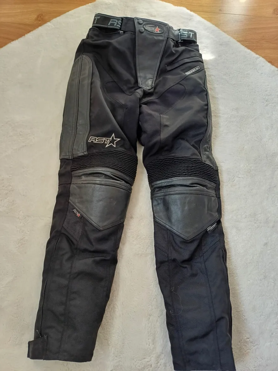 Womens Motorbike pants and Leather waistcoat - Image 1