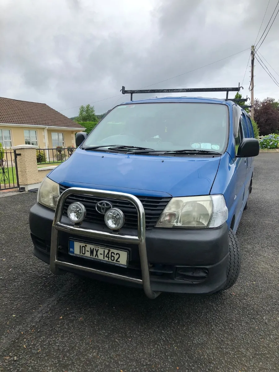 Toyota HiAce 2010 - Image 1
