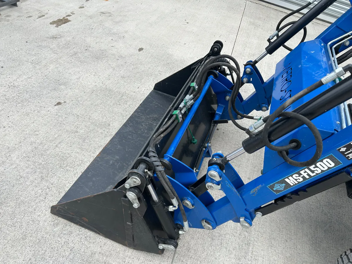 2024 Solis 26 Compact Tractor with Loader - Image 2