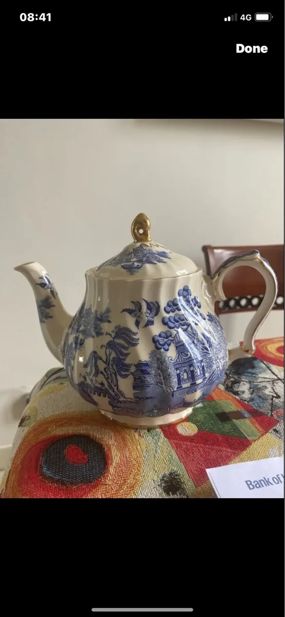 Vintage Sadler/ Arklow Blue Willow Tea Pot - Image 1